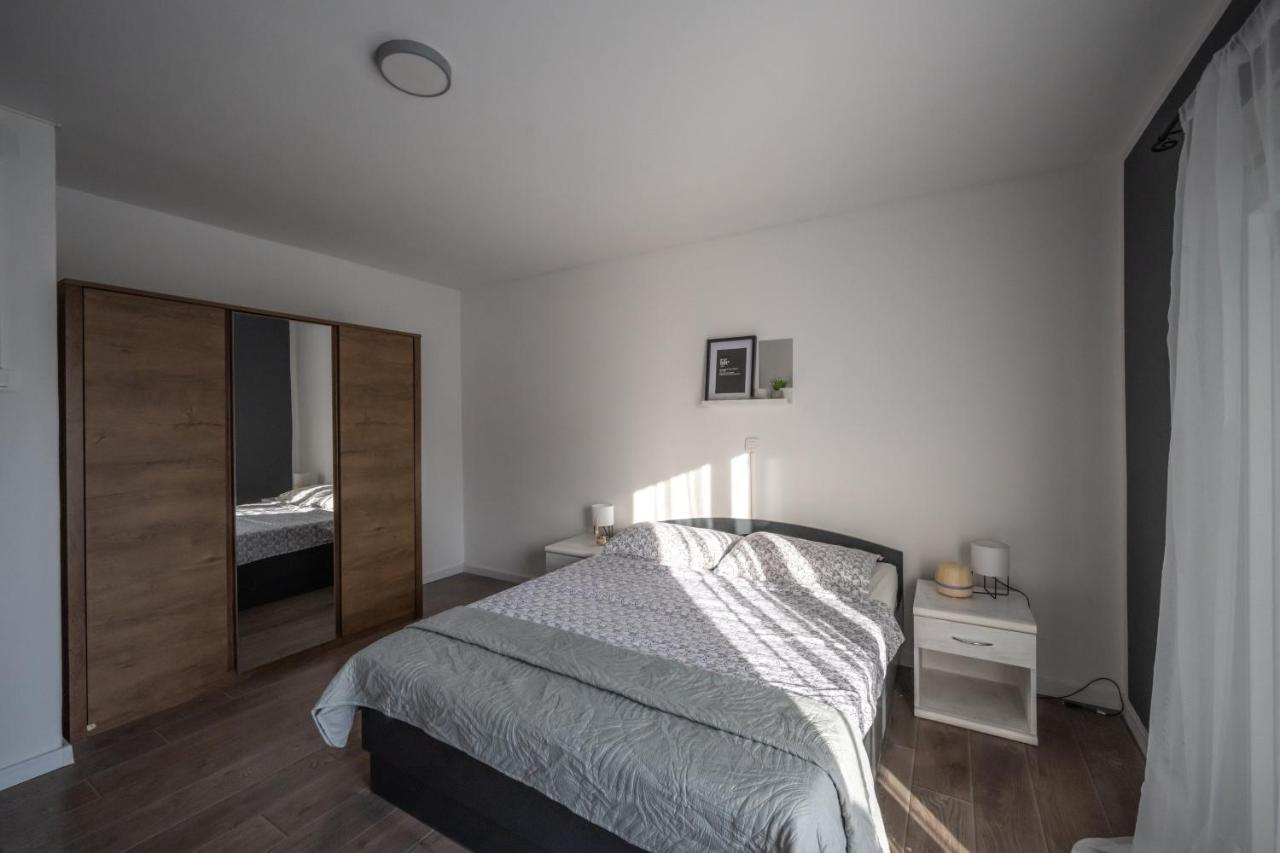 Hedonist Apartment Šibenik Kültér fotó